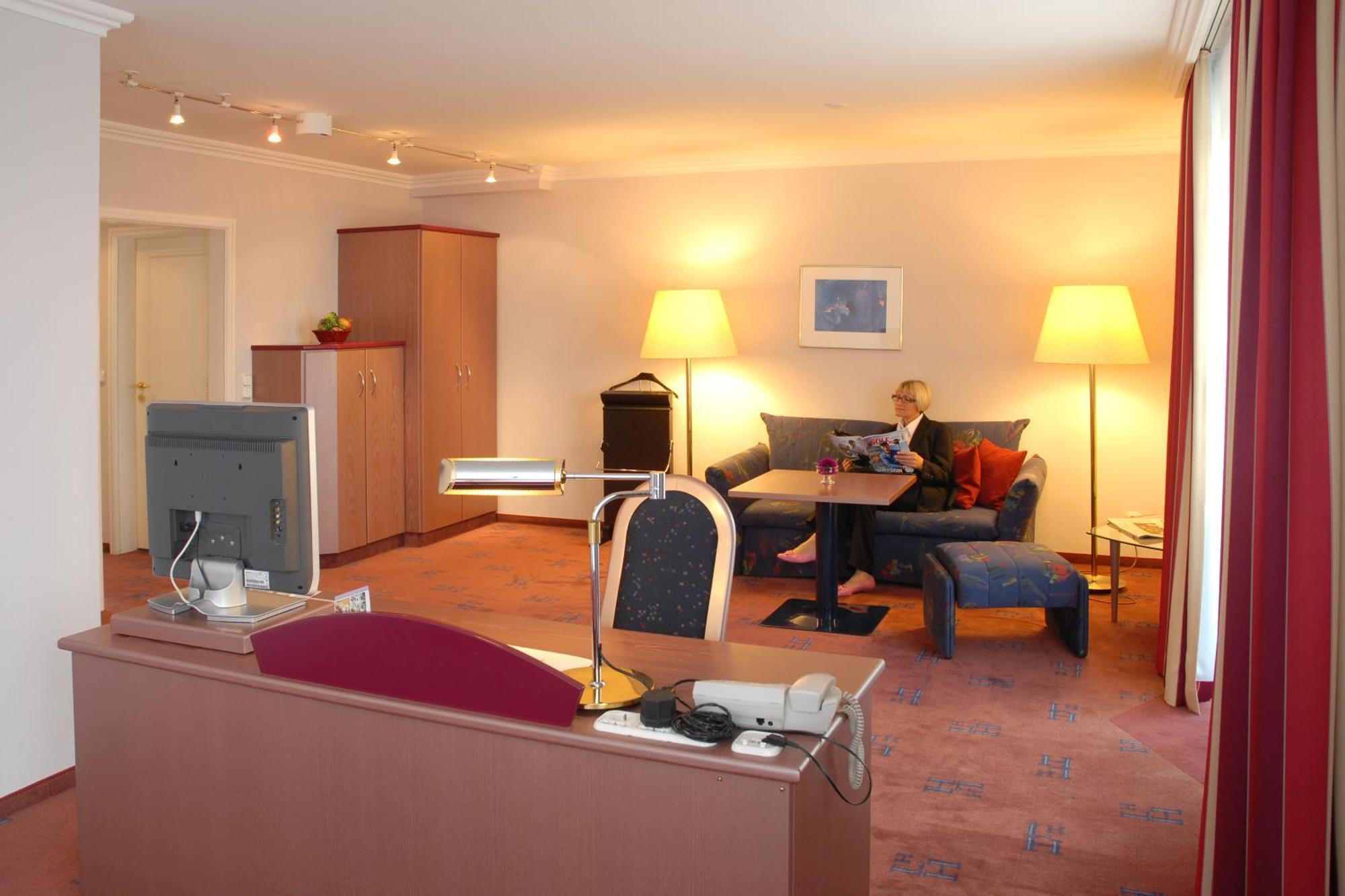 Hotel Garni Lindacher Hof Μπουργκχάουζεν Εξωτερικό φωτογραφία